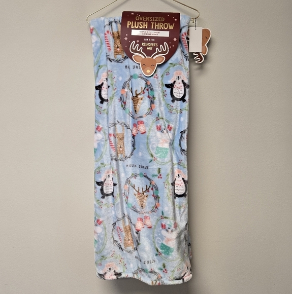 Reindeer's Way Dainty Christmas Critter Oversized Plush Throw Blanket Blue - Picture 7 of 7